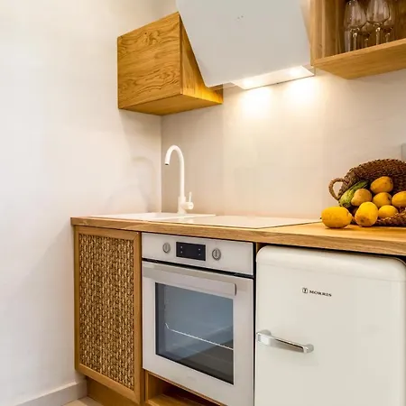 Yvonne Διαμέρισμα *