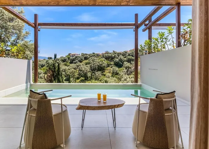 Yvonne Κατομέρι